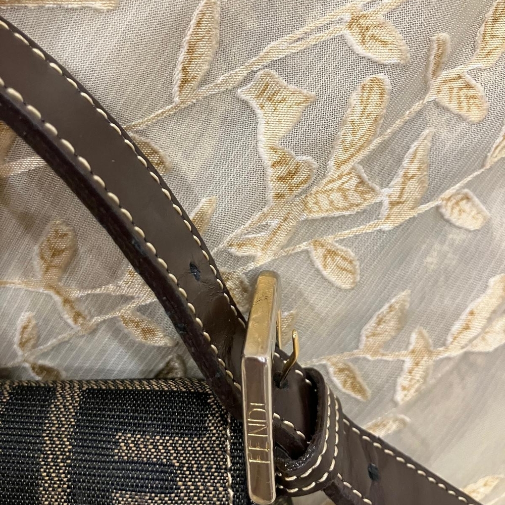 Hand Bag - Picture 5 of 6